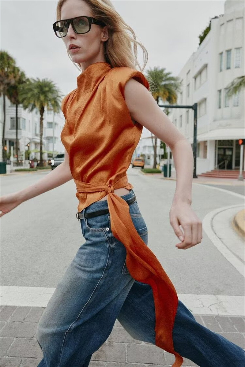 Satin Shawl Collar Sleeveless  - огляд і ціна Silk Blouse